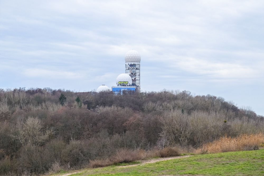 Hiking in Berlin to Teufelsberg