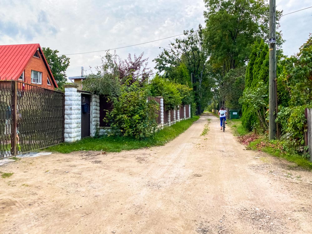 A street in Kundzinsala island, Riga