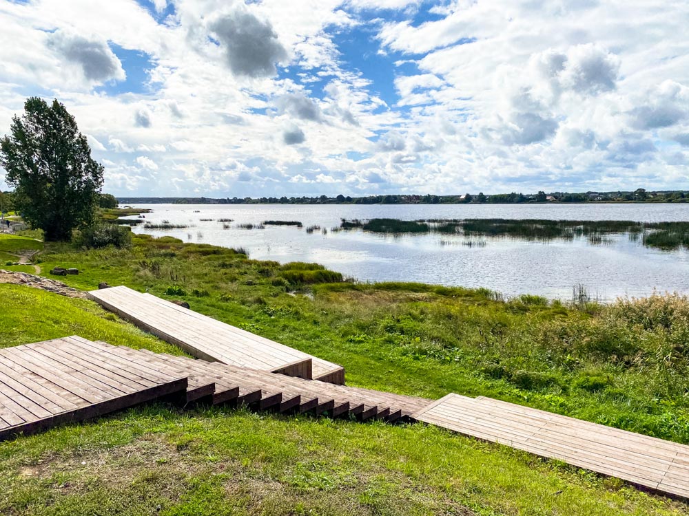 Resting place near Daugava promenade