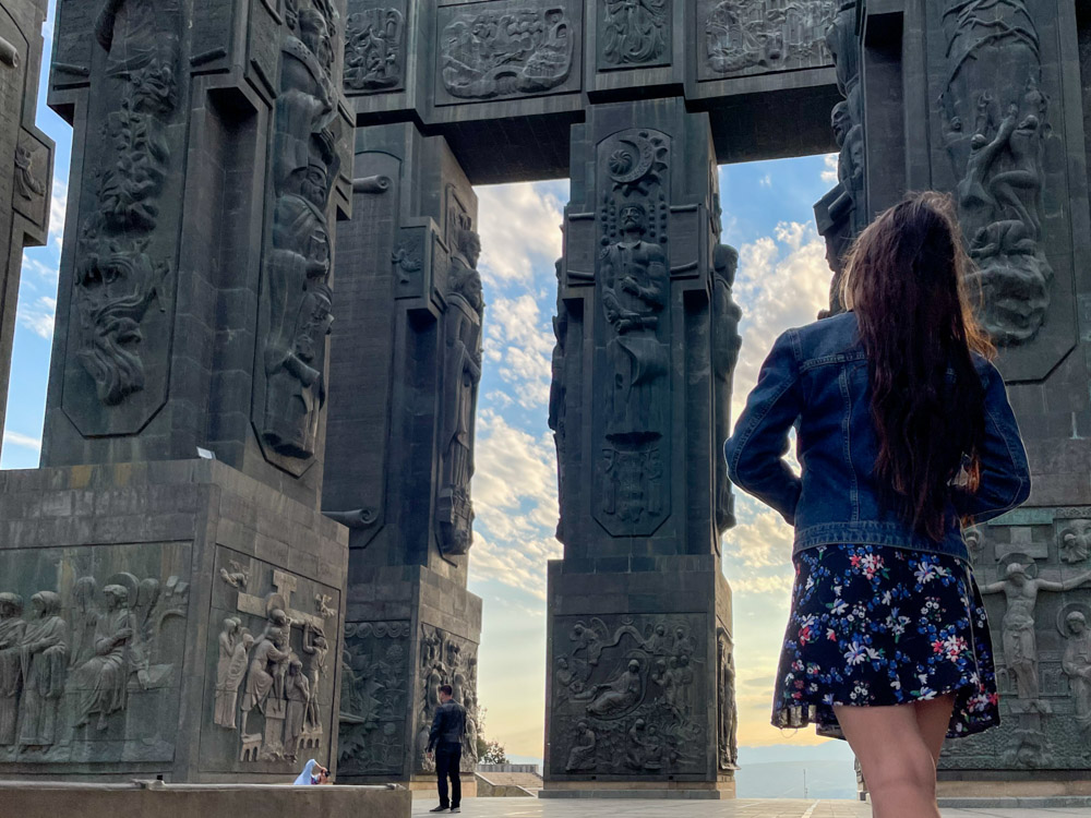 Girl visiting Chronicle of Georgia